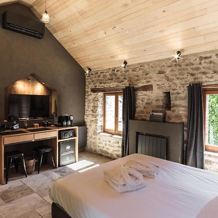 Le Domaine Des Pres Verts Suites & Chambres Avec Jacuzzi Privatif Jouey 외부 사진
