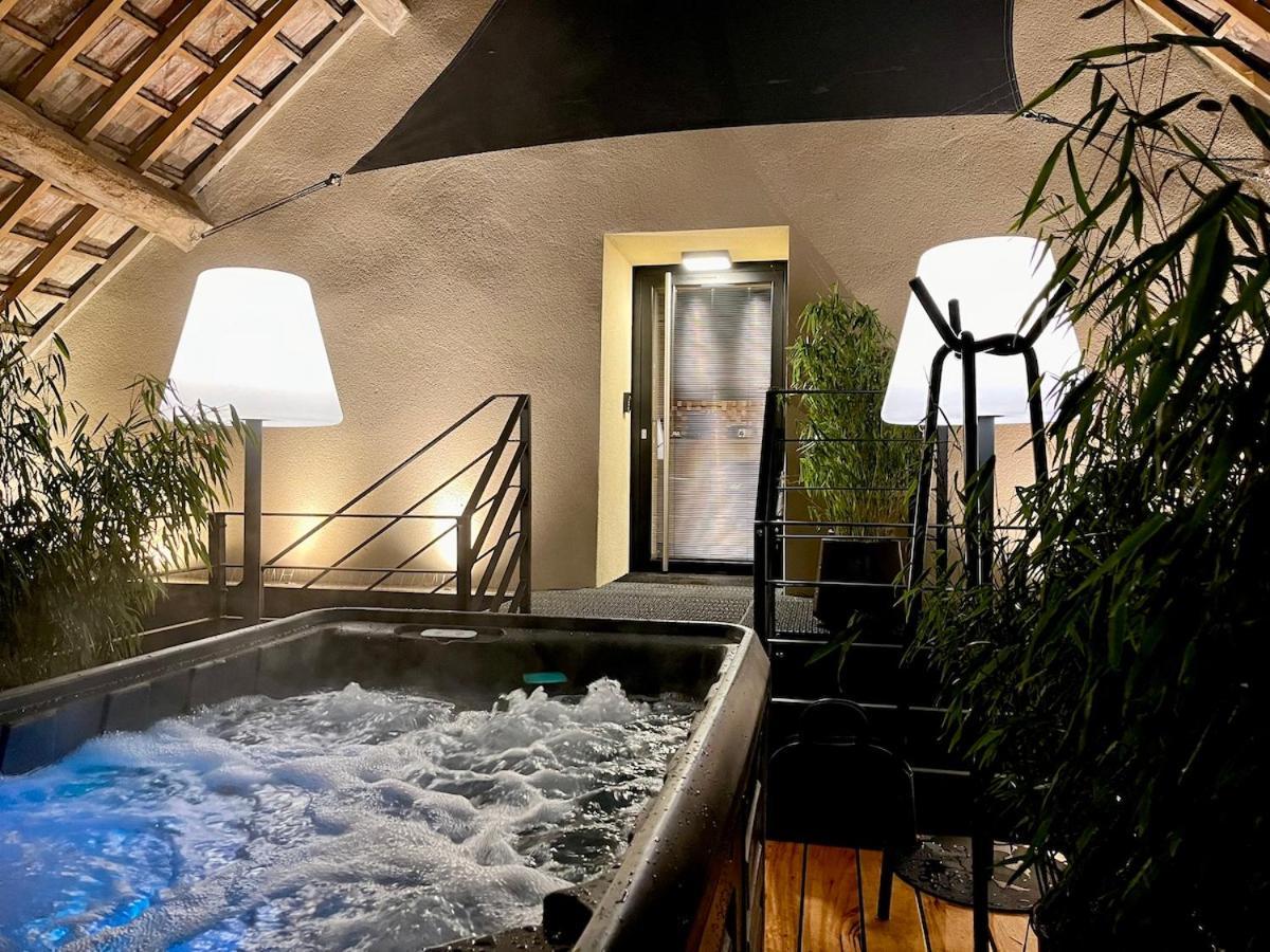Le Domaine Des Pres Verts Suites & Chambres Avec Jacuzzi Privatif Jouey 외부 사진
