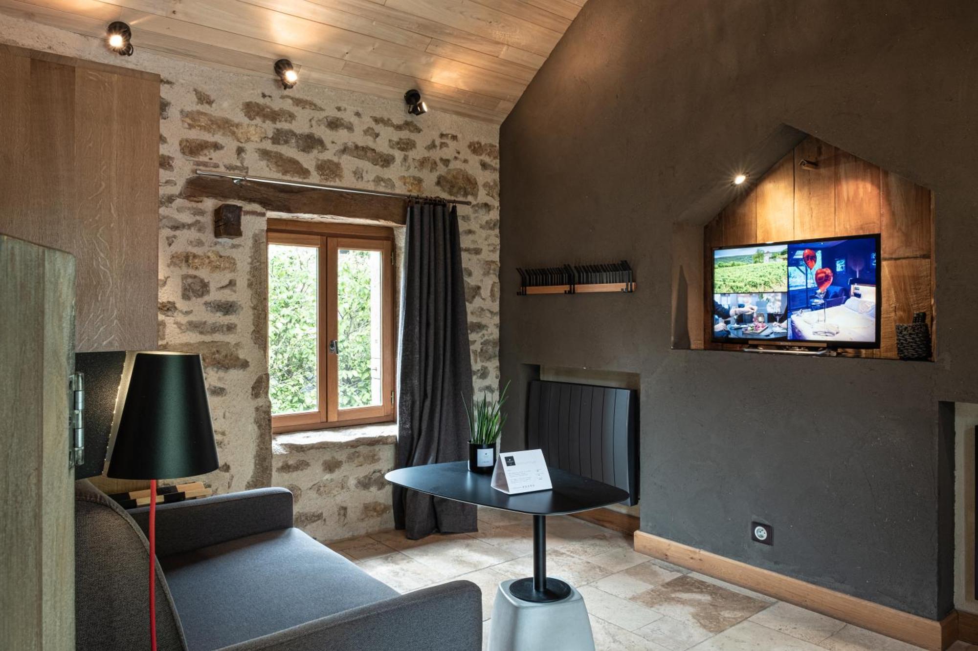 Le Domaine Des Pres Verts Suites & Chambres Avec Jacuzzi Privatif Jouey 객실 사진